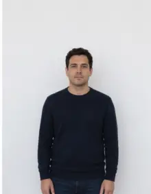 Refused example: head too small in the frame